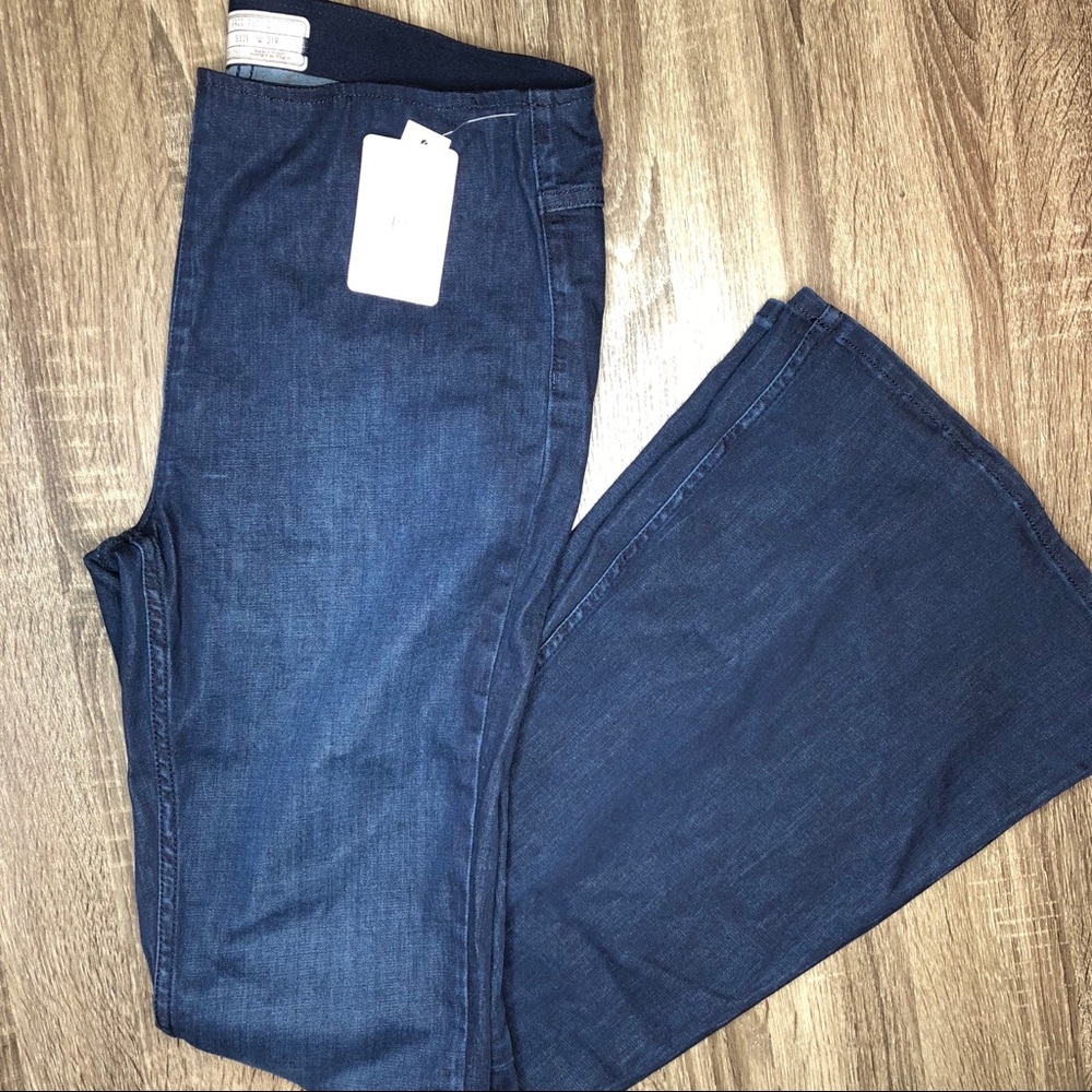 Free People- Penny flare stretch jean